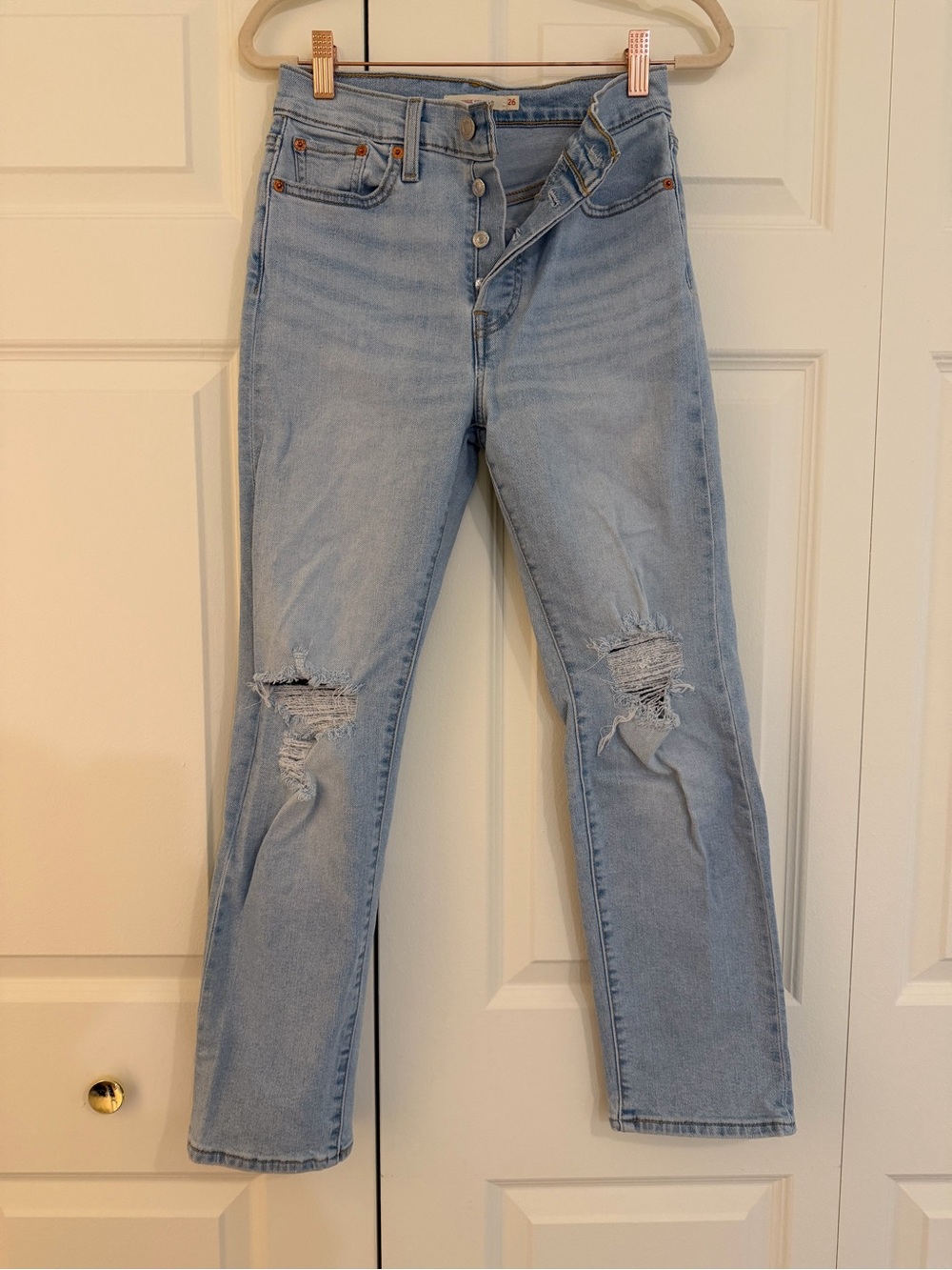 Levi's Wedgie Straight Distressed Women's Jeans
